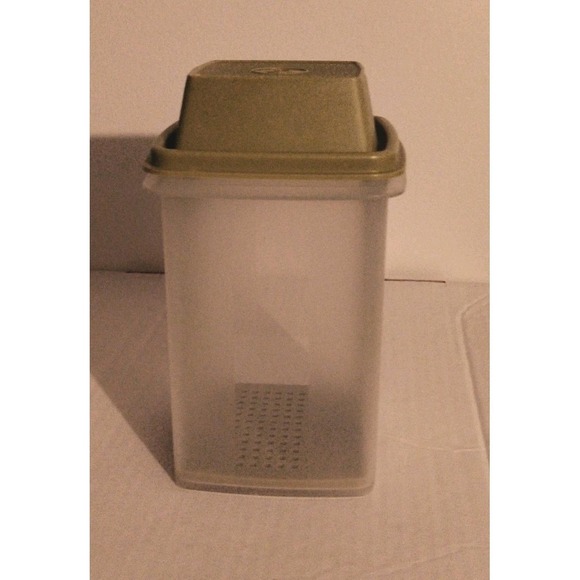 Tupperware Other - VTG Tupperware Pick A Deli Small IL Pickle Keeper Avocado Green 3 Piece 1330